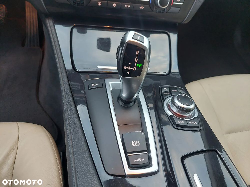 BMW Seria 5 528i - 18