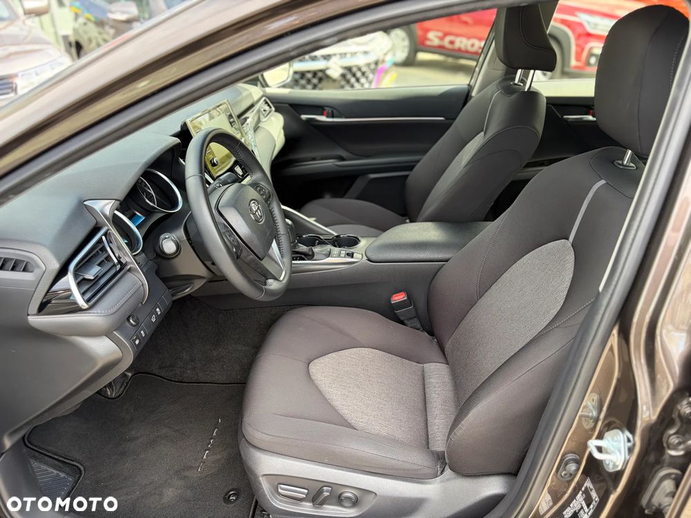 Toyota Camry 2.5 Hybrid Comfort CVT - 7