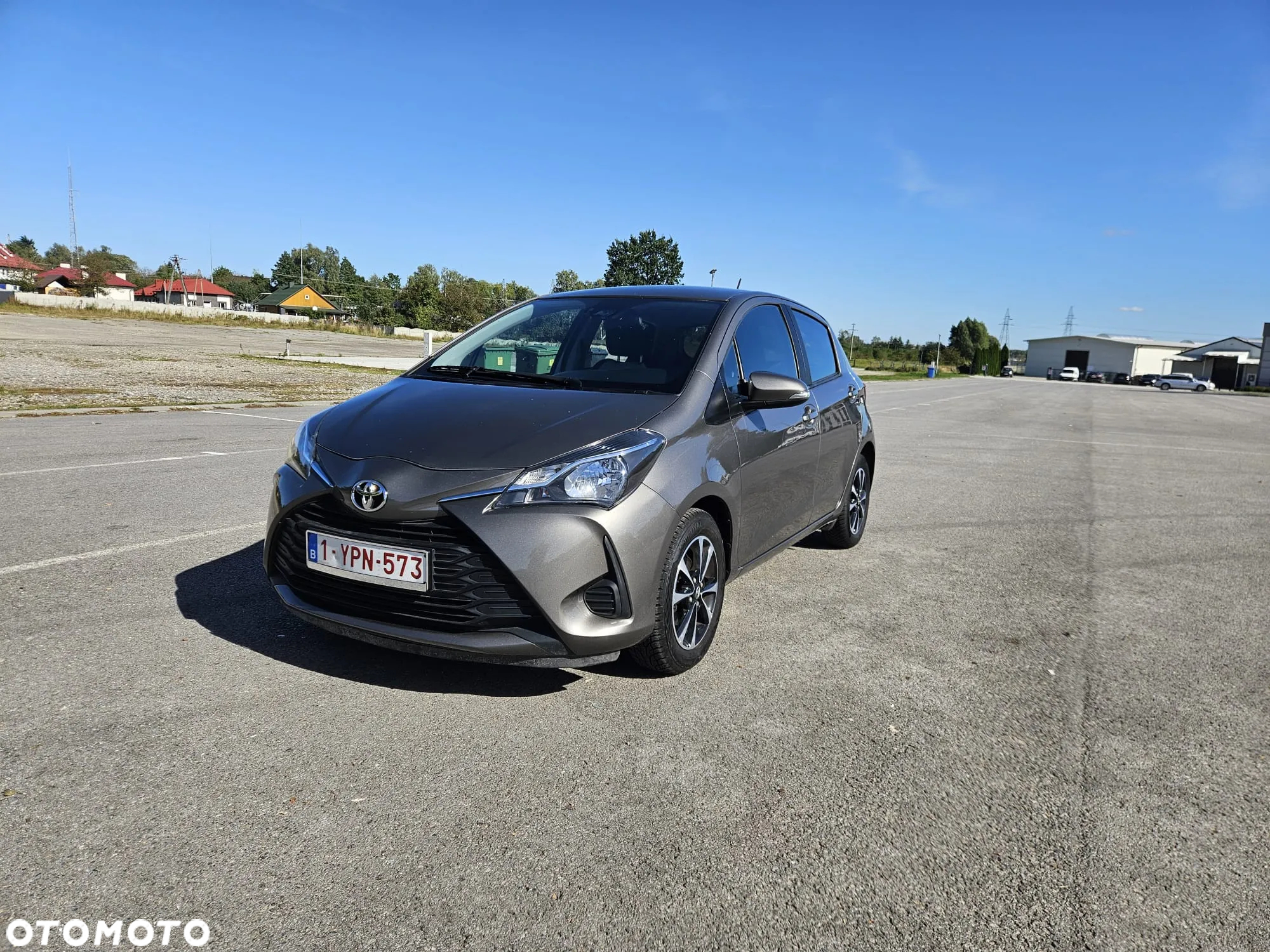 Toyota Yaris 1.5 Premium - 6