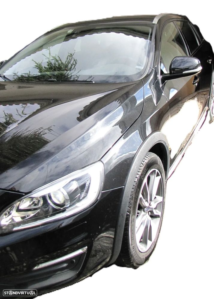 Volvo V60 Cross Country 2.0 D3 Momentum Geartronic - 15