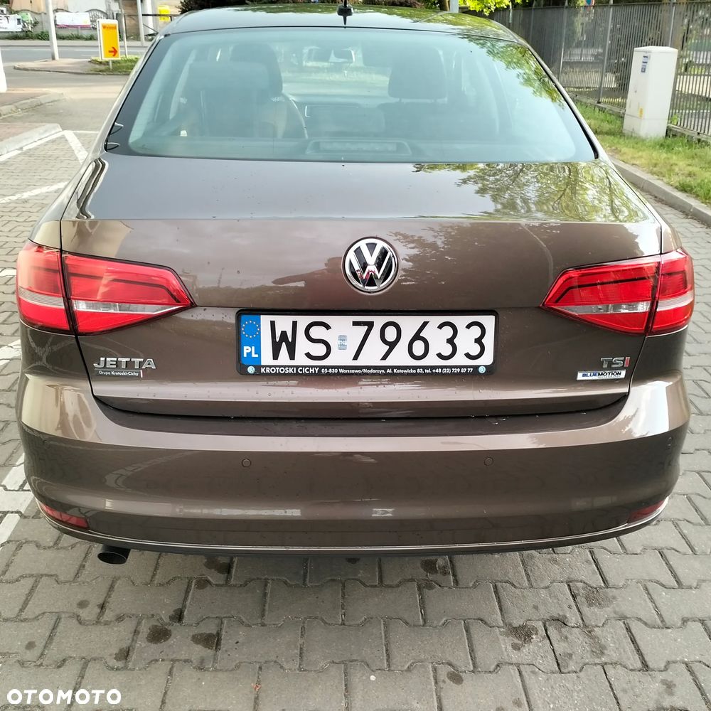 Volkswagen Jetta 1.2 TSI Comfortline - 7