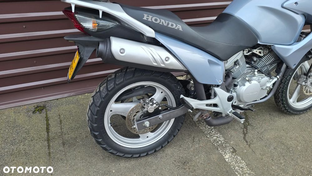 Honda XL - 7
