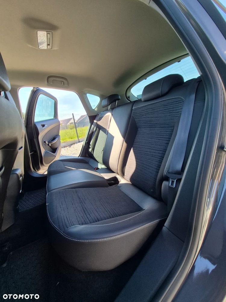 Opel Astra - 32