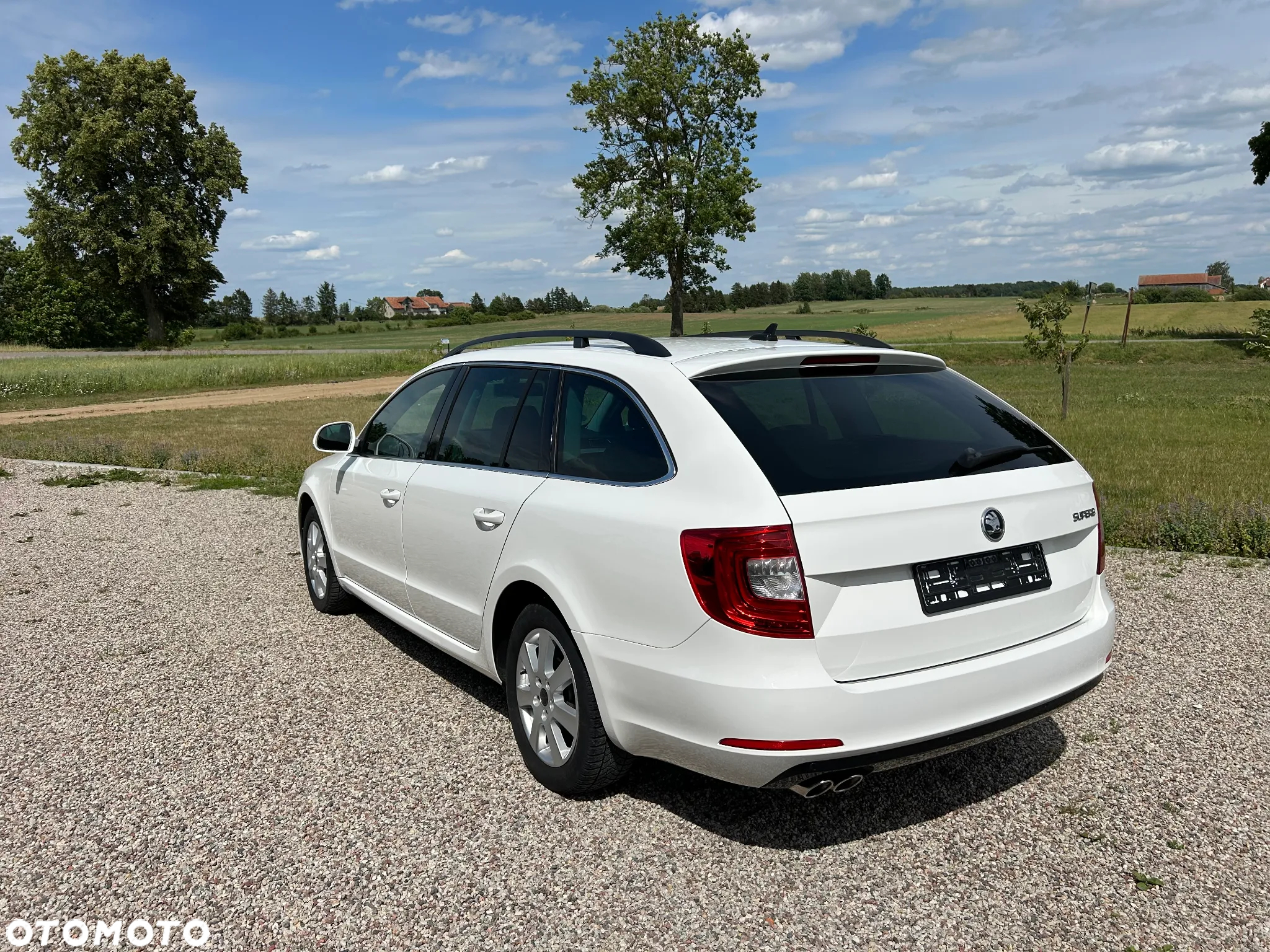 Skoda Superb 2.0 TDI DSG Ambition - 8