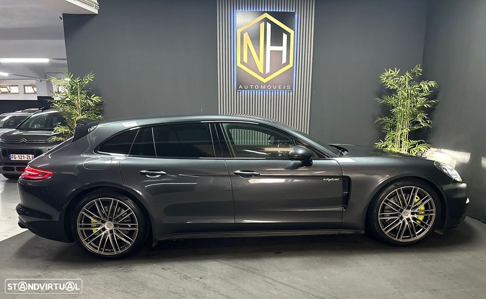 Porsche Panamera Sport Turismo - 6
