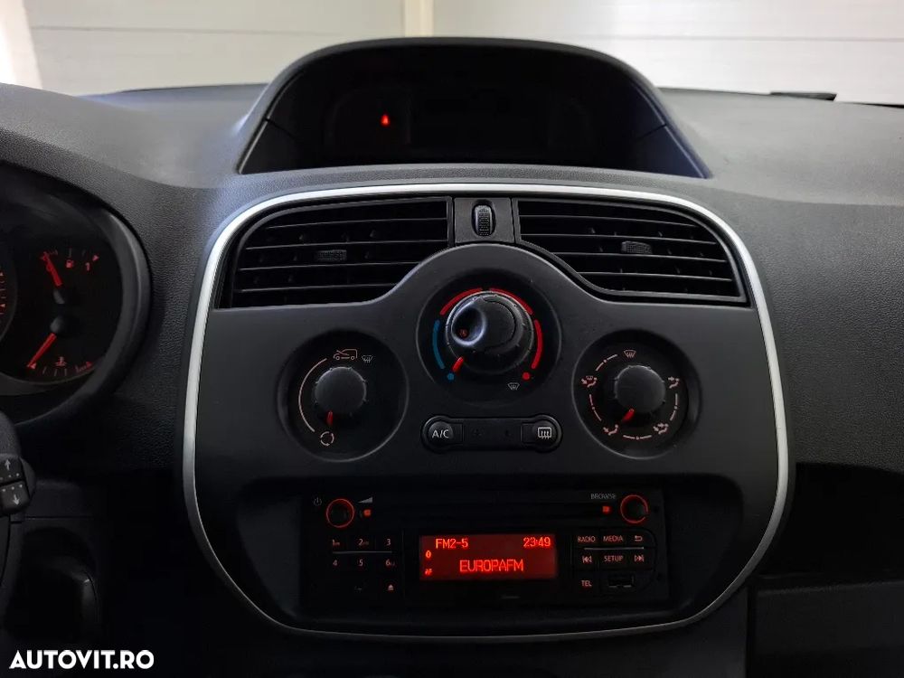 Renault Kangoo 1.5 Blue dCi 95 ZEN - 24