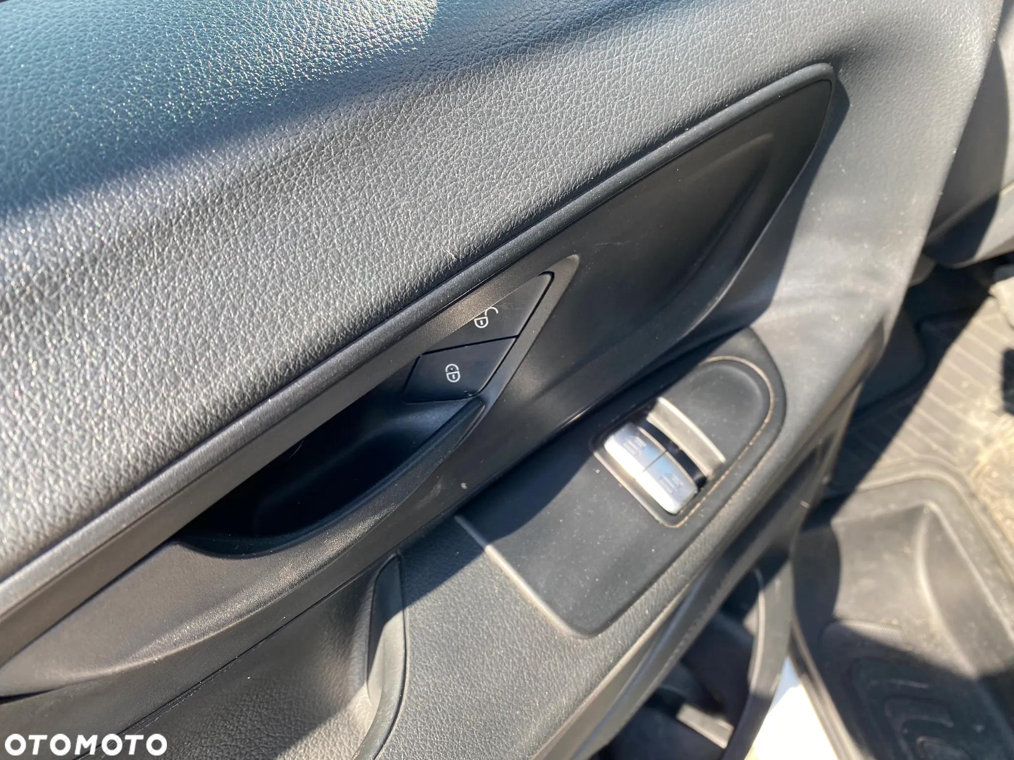 Mercedes-Benz Vito - 16