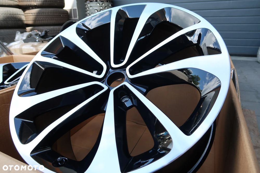 Nowe felgi Bentley Bentayga 21'' - 1