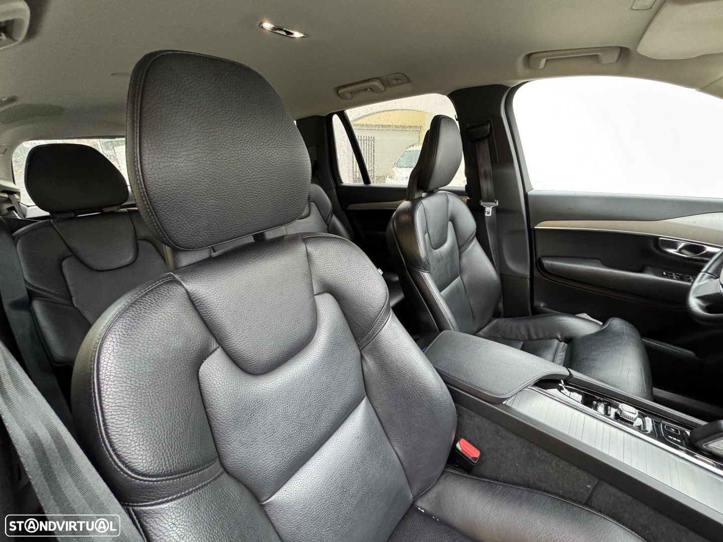 Volvo XC 90 2.0 B5 Inscription AWD - 11