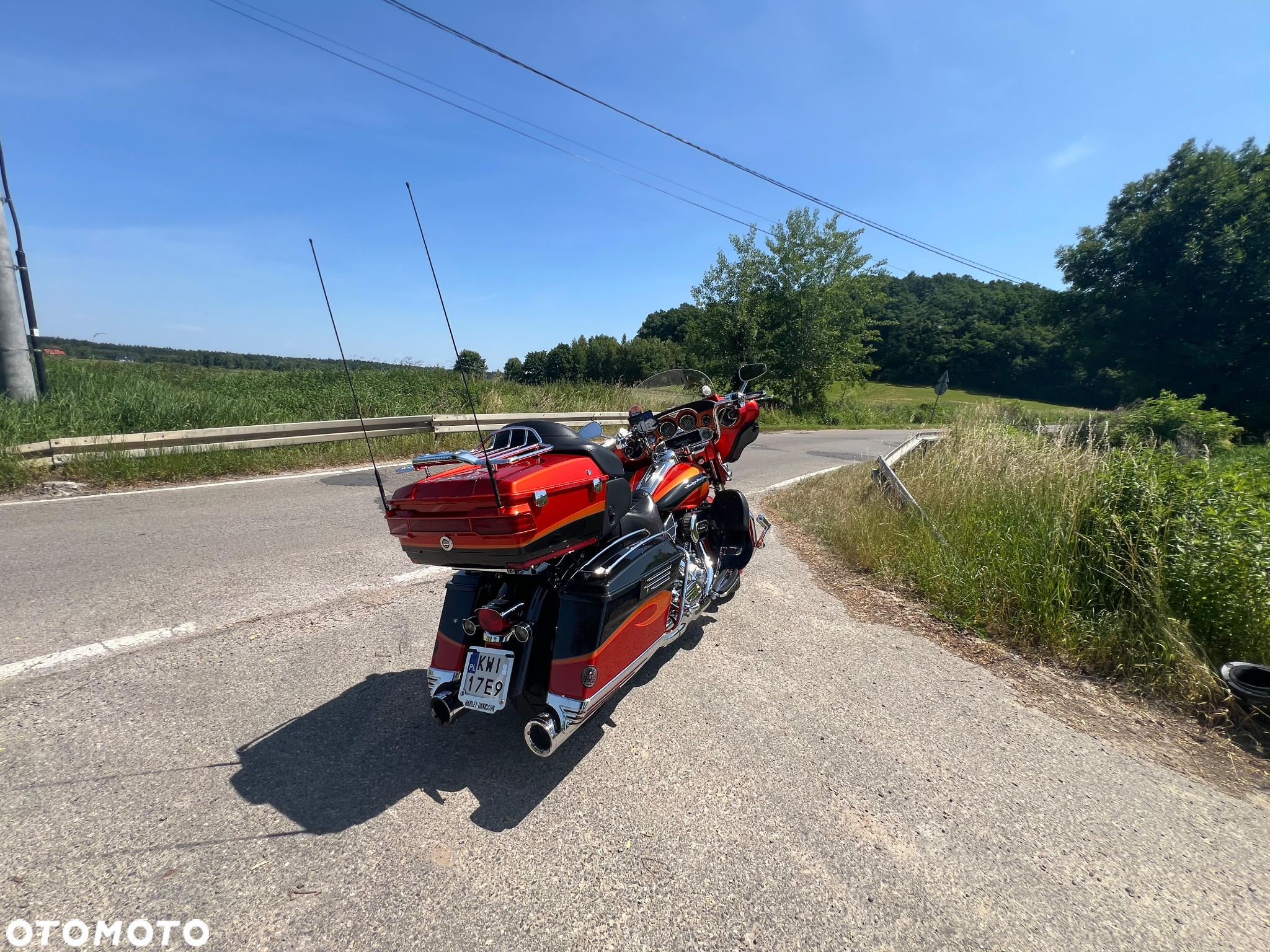 Harley-Davidson FLHTCU Ultra - 24