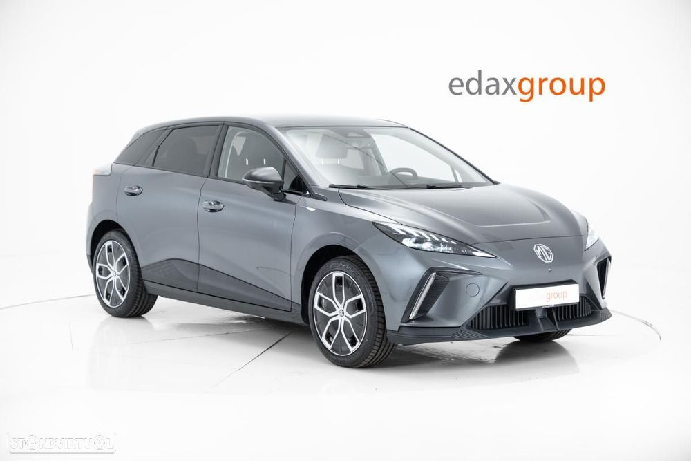 MG MG4 64 kWh Luxury - 2
