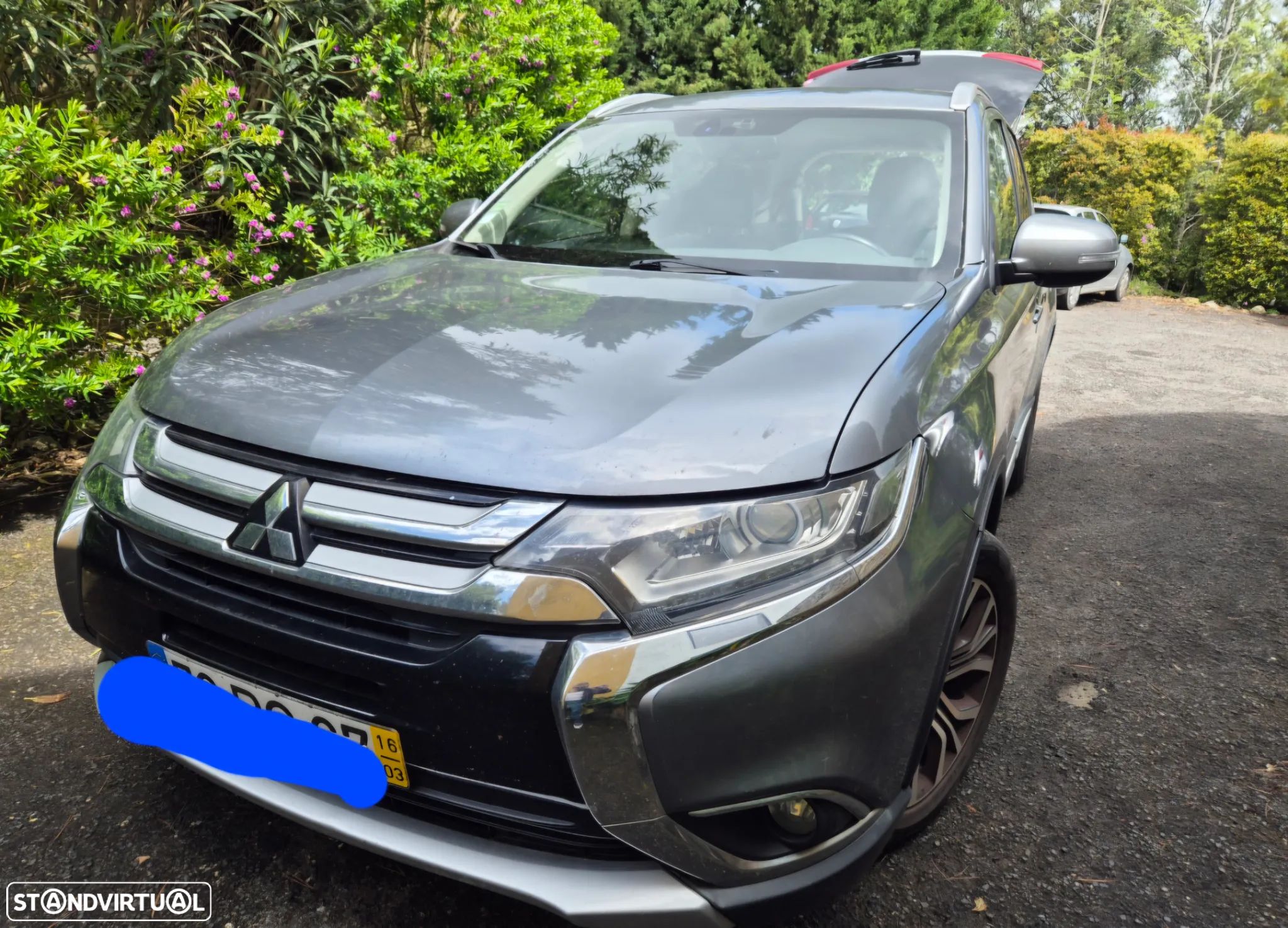 Mitsubishi Outlander 2.2 DI-D Intense - 1