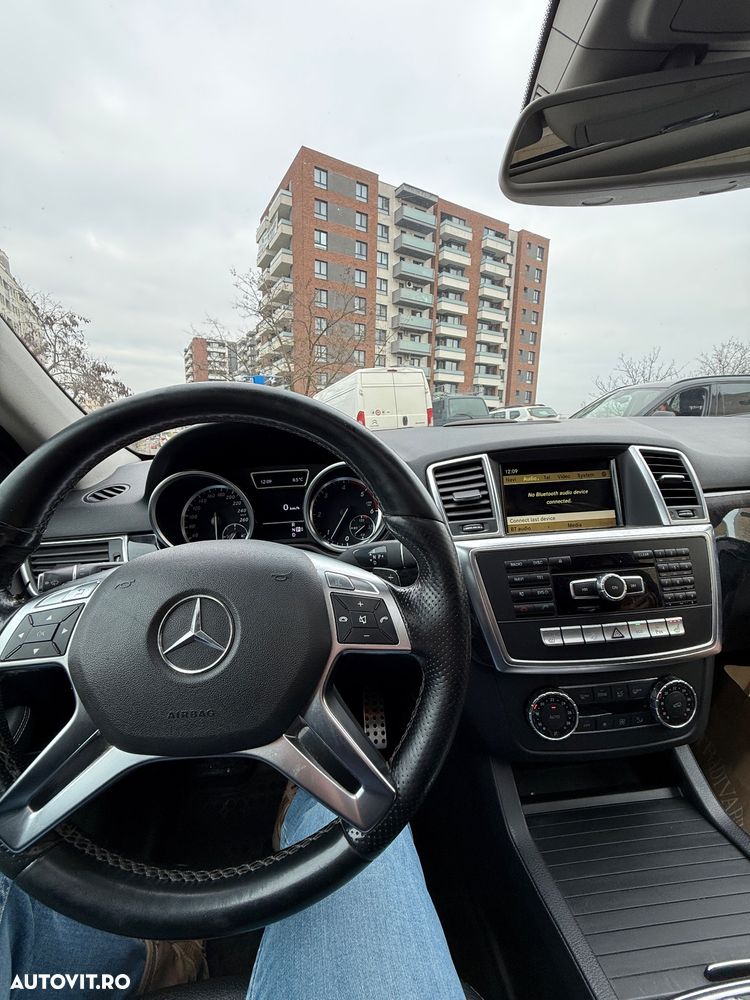 Mercedes-Benz ML - 10