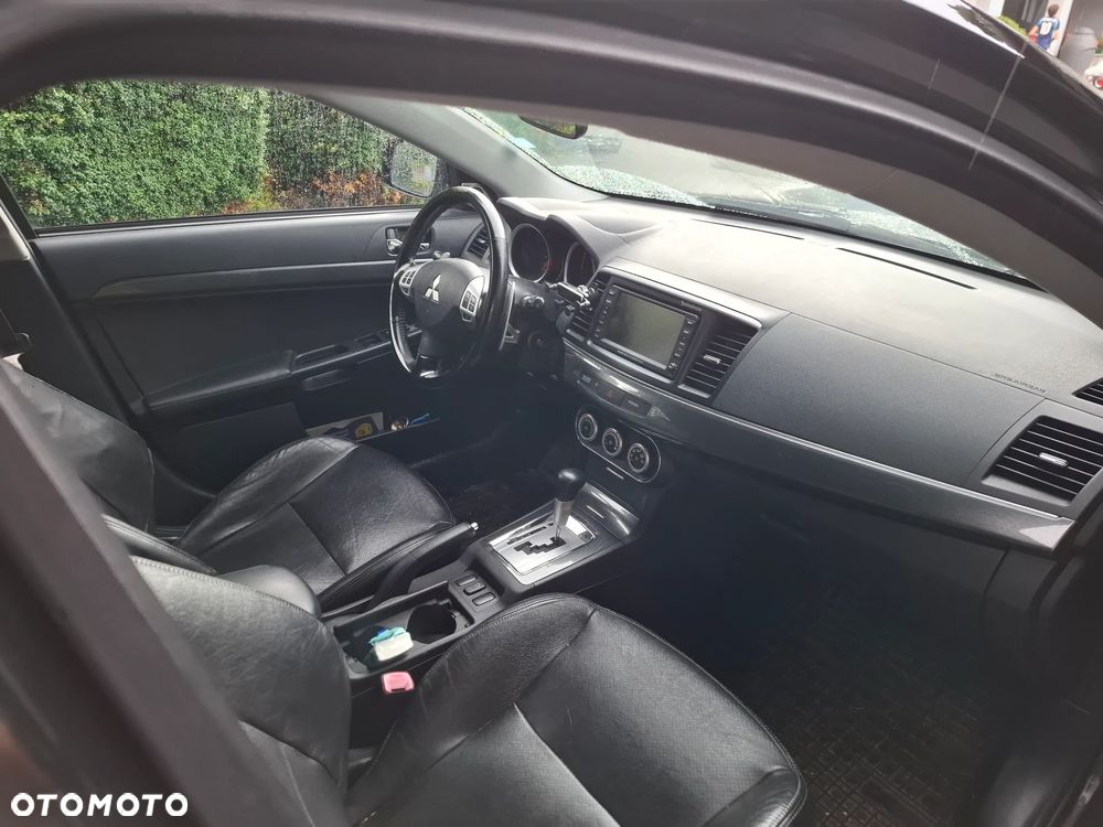 Mitsubishi Lancer 1.8 CVT Intense - 8