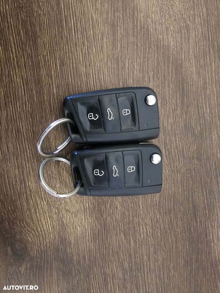 Volkswagen Golf 1.6 TDI BlueMotion Technology DSG Comfortline - 27