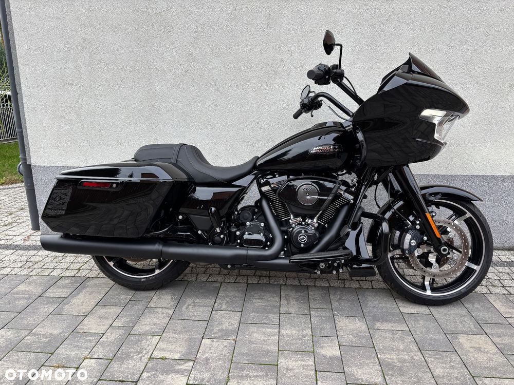 Harley-Davidson Touring Road Glide - 13