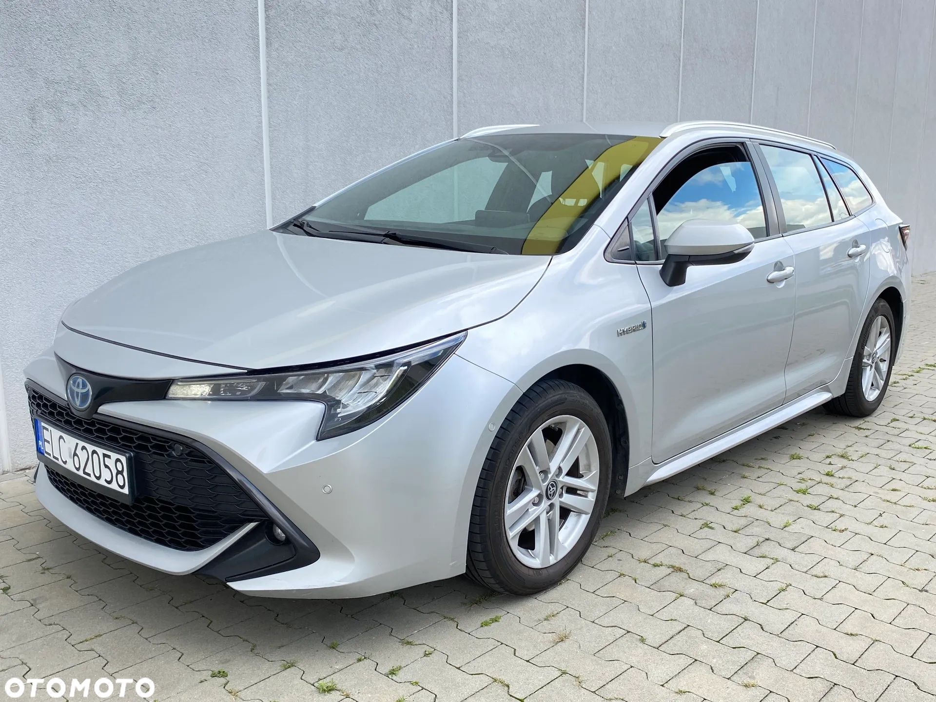 Toyota Corolla 1.8 Hybrid Comfort - 1