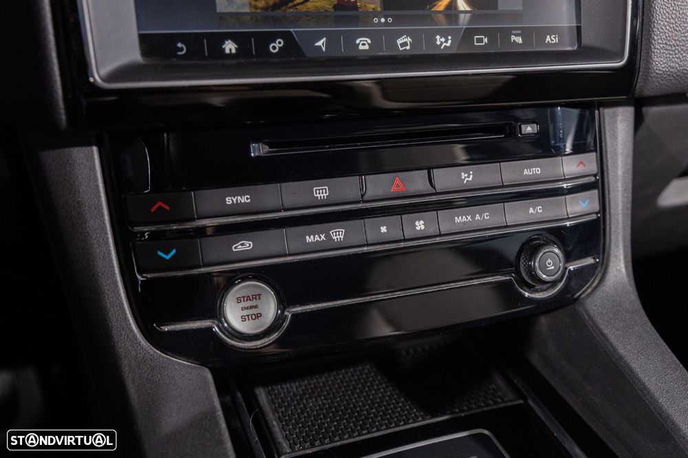 Jaguar F-Pace 3.0 TDV6 Prestige AWD Aut. - 19