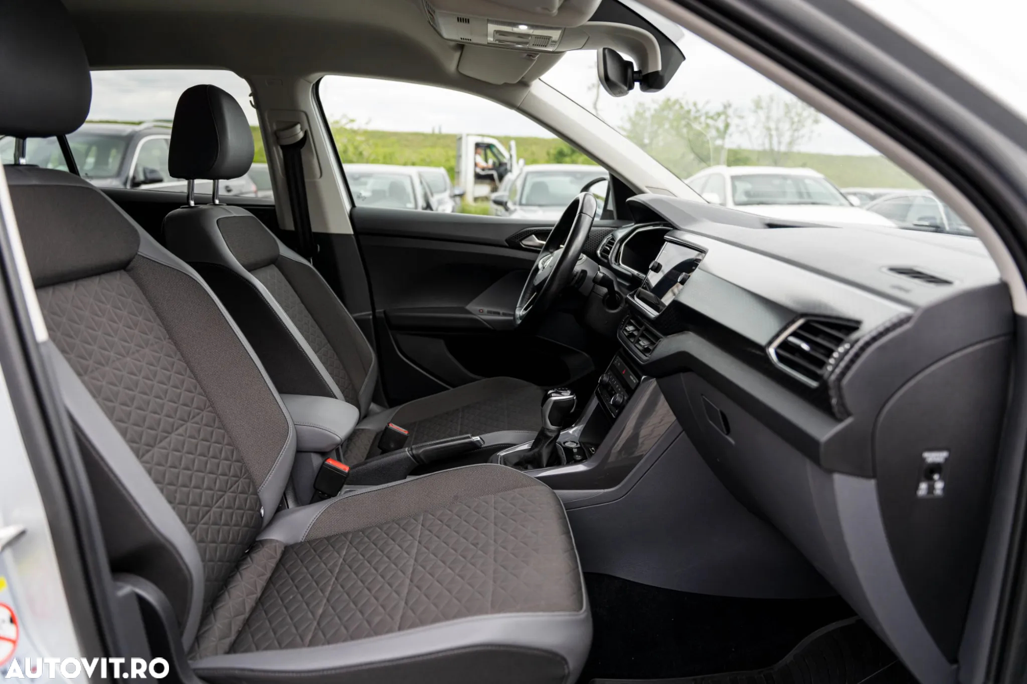 Volkswagen T-Cross 1.6 TDI SCR DSG Style - 16