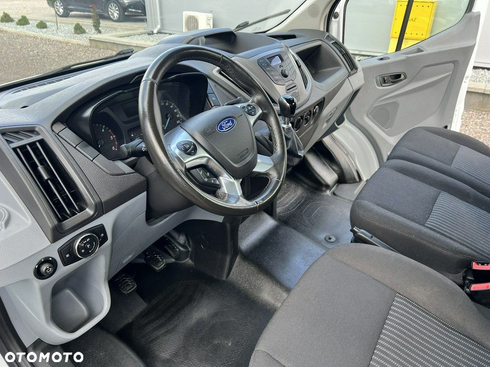 Ford Transit - 10