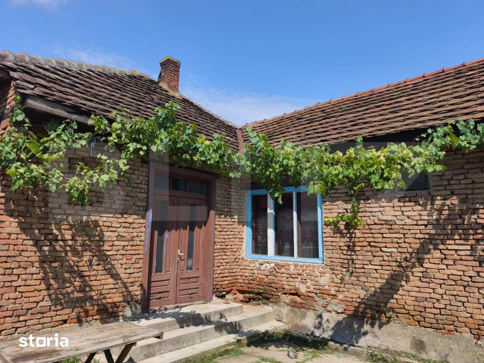 Casa cu teren de vanzare, 370 mp, zona Sibot - Imagine principală: 2/9