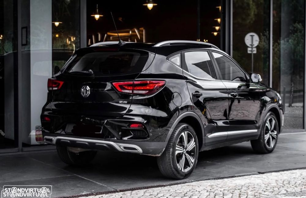 MG ZS - 3