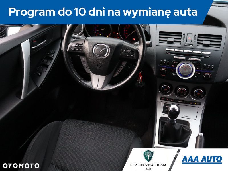 Mazda 3 - 8