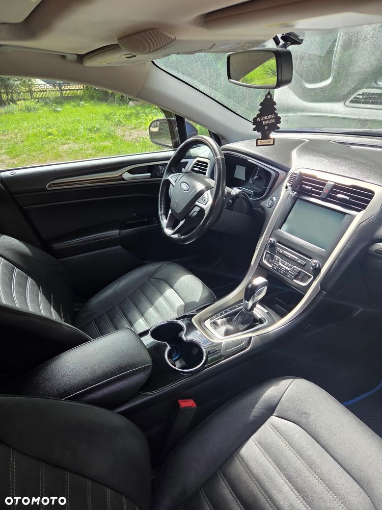 Ford Mondeo 2.0 EcoBoost Titanium - 5