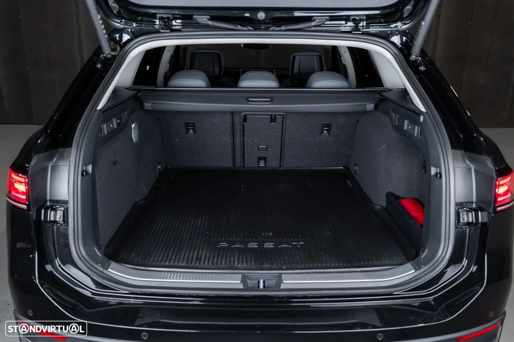 VW Passat Variant 2.0 TDi Business DSG - 7