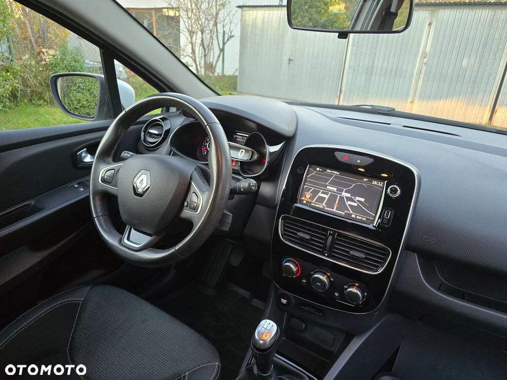Renault Clio 1.2 16V Limited - 12