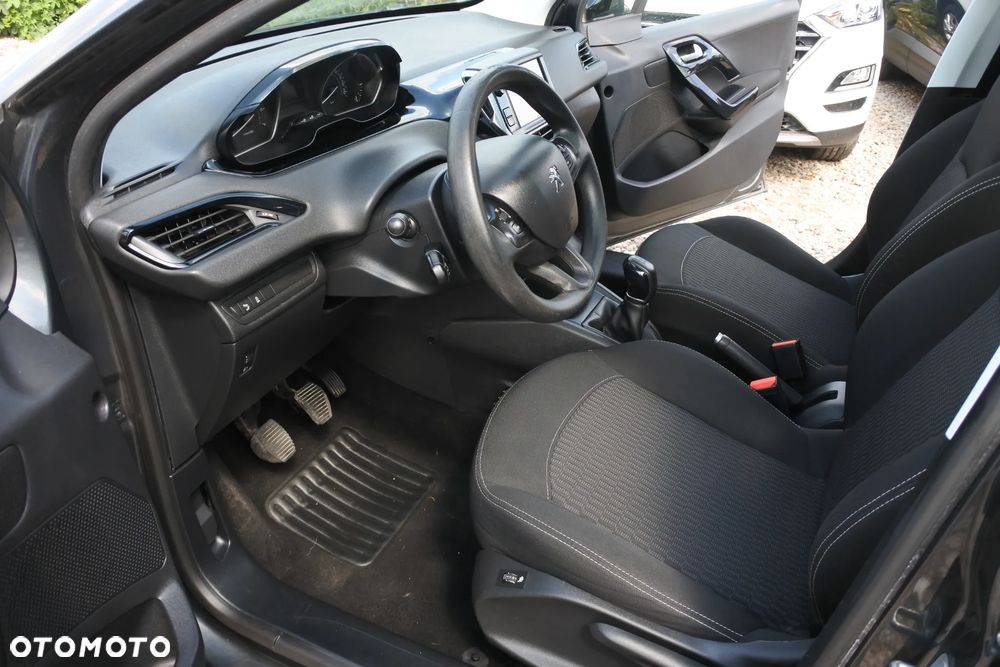 Peugeot 208 PureTech 82 Start & Stop Allure - 10