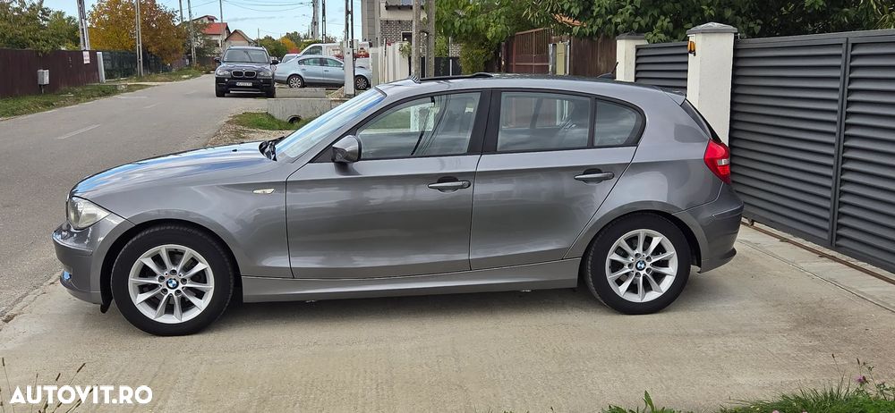 BMW Seria 1 116i - 11
