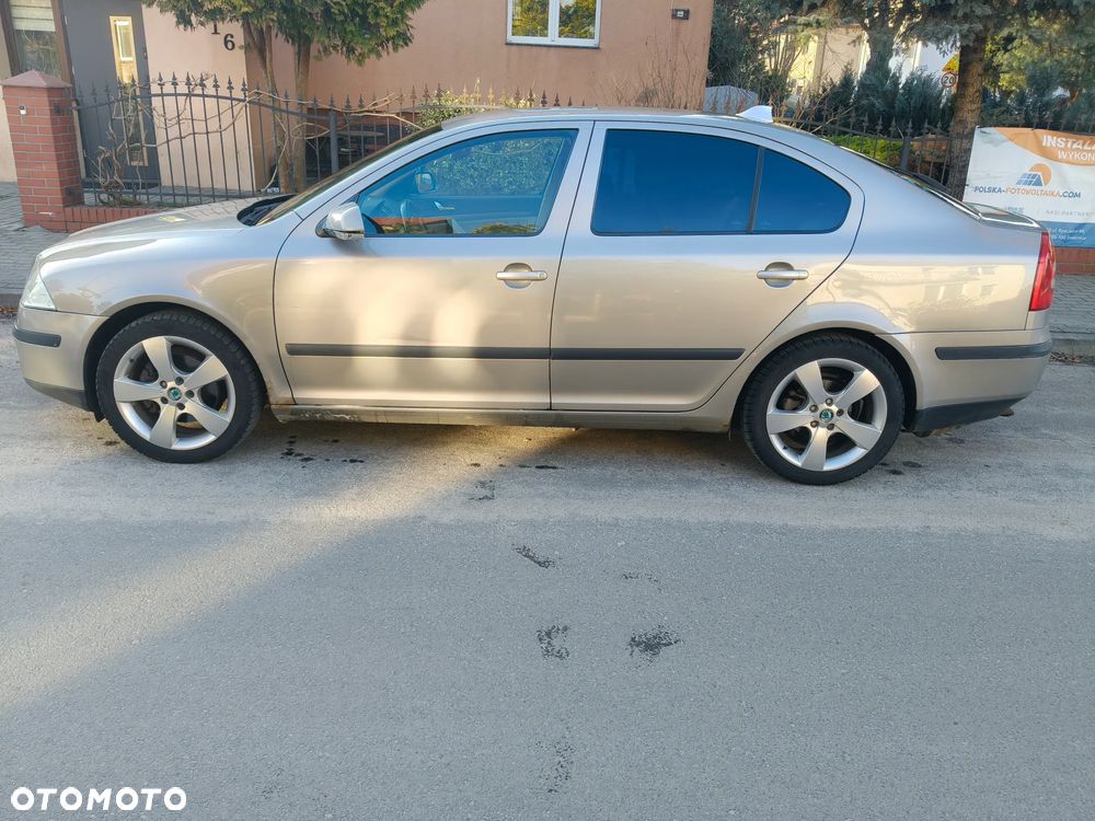 Skoda Octavia 2.0 FSI Elegance - 15