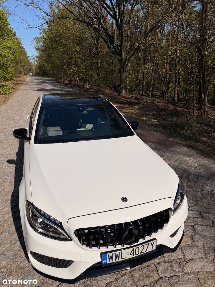 Mercedes-Benz Klasa C 300 9G-TRONIC AMG Line - 4