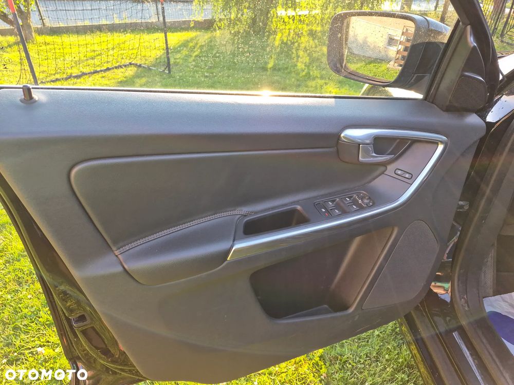 Volvo XC 60 D3 Geartronic Summum - 7