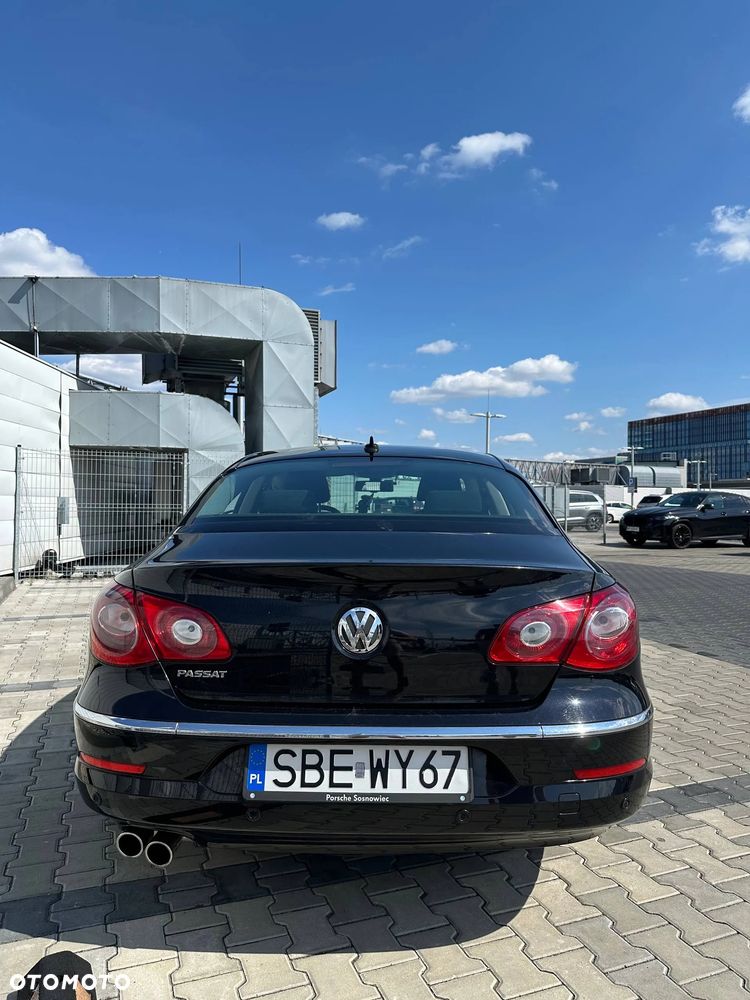 Volkswagen Passat 2.0 TDI Trendline - 4