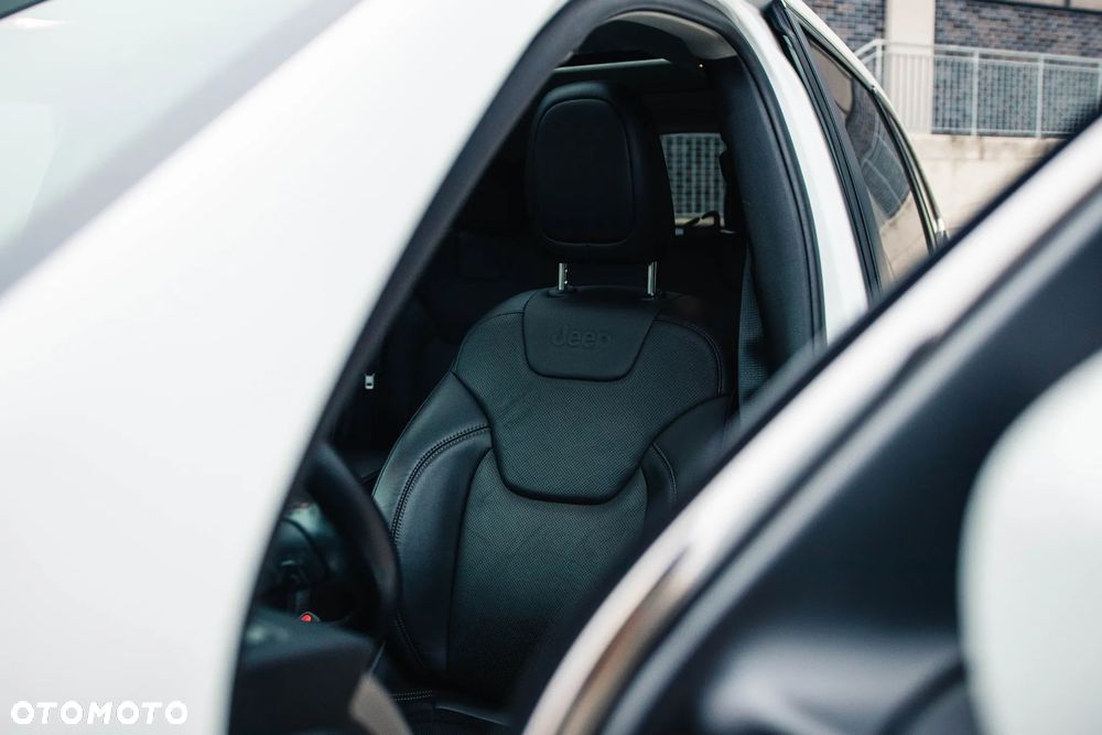 Jeep Cherokee 3.2 V6 Active Drive I Limited - 21