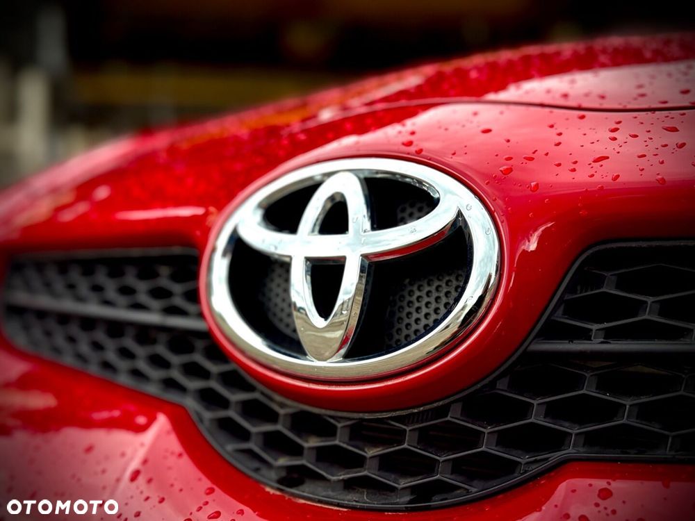 Toyota Auris 1.33 VVT-i Terra - 2