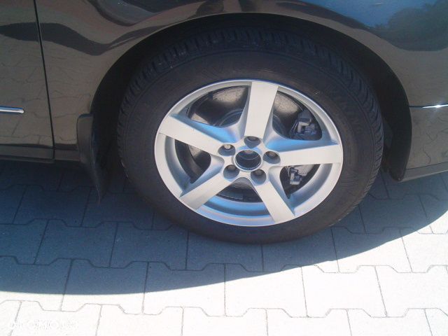 Volkswagen Passat - 14