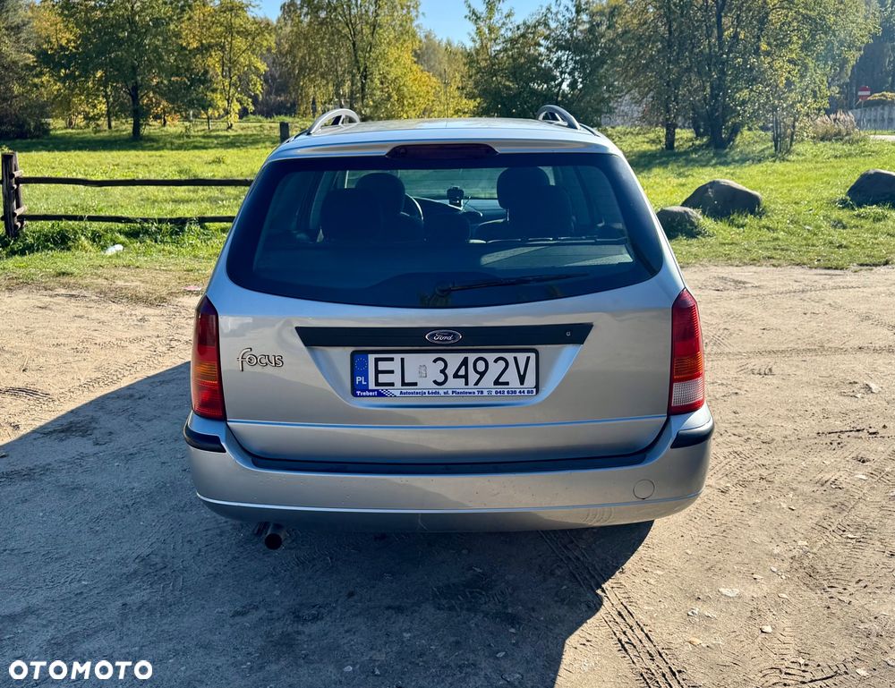 Ford Focus 1.6 X100 - 6