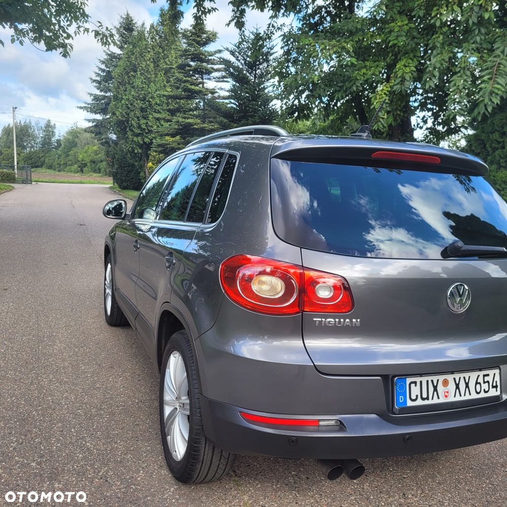 Volkswagen Tiguan - 11