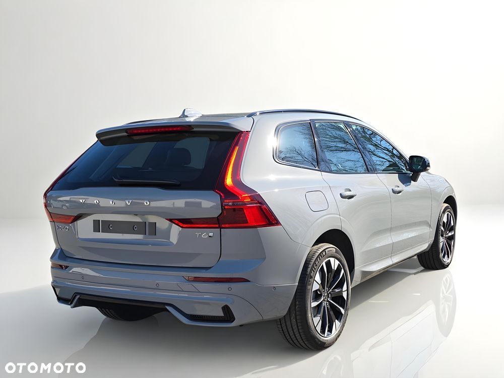 Volvo XC 60 T6 Plug-In Hybrid AWD Ultra Dark - 5