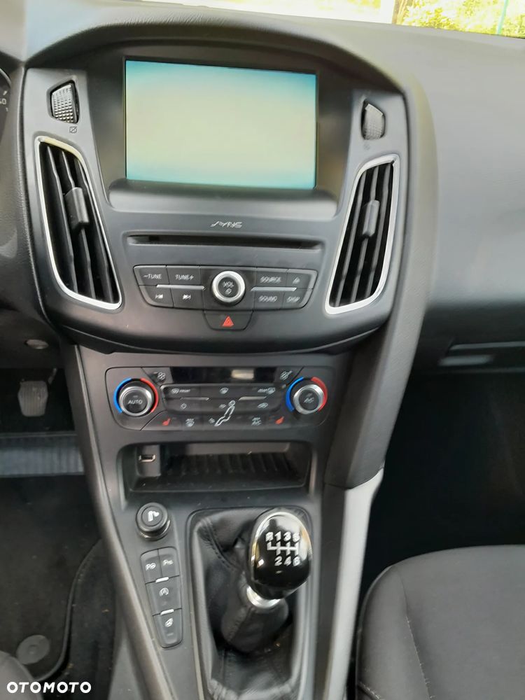 Ford Focus 1.0 EcoBoost Titanium - 13