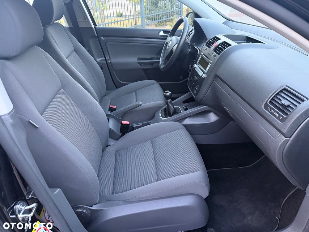Volkswagen Golf 1.6 Team - 14