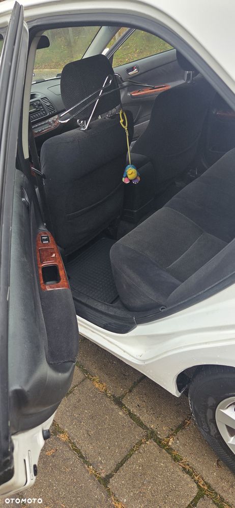 Toyota Camry - 7