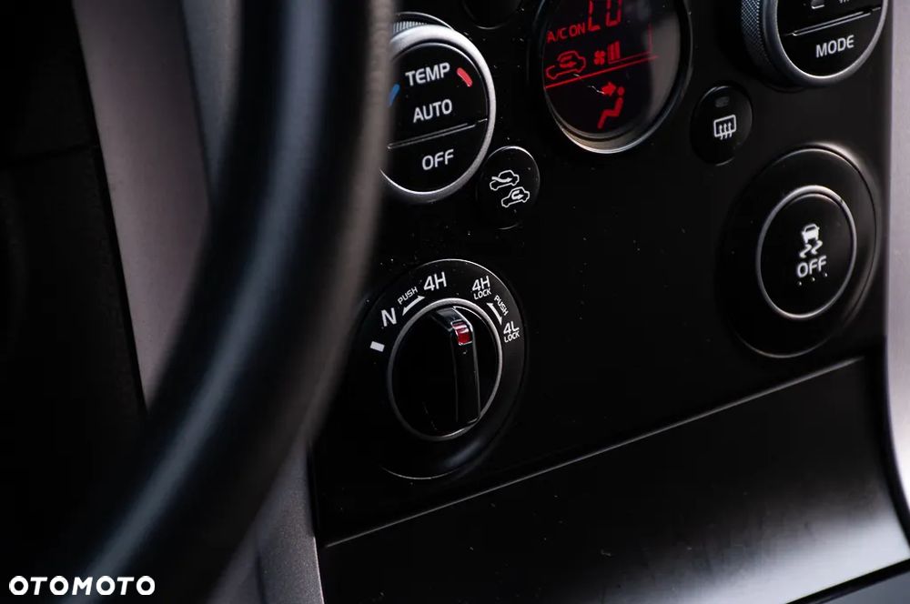 Suzuki Grand Vitara 2.4 Premium - 28