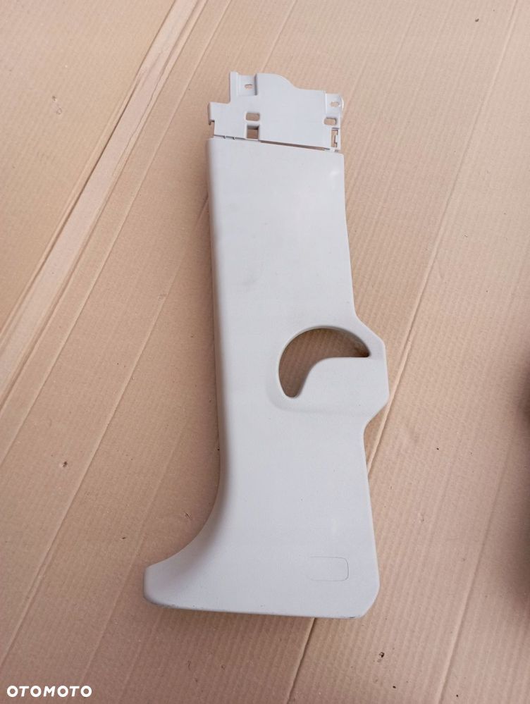 TOYOTA PROACE CITY OSŁONA NA SŁUPEK LEWY PRAWY 19+ - 8