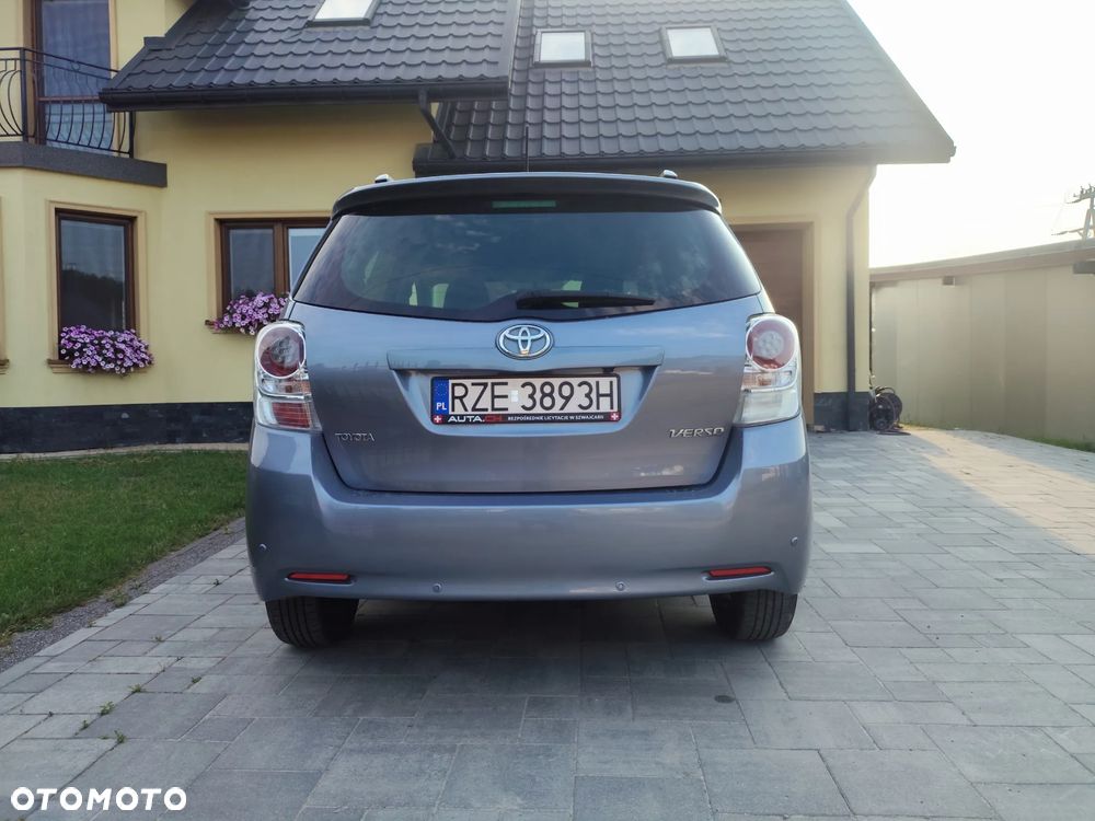 Toyota Verso 1.8 Sol EU5 7os - 7