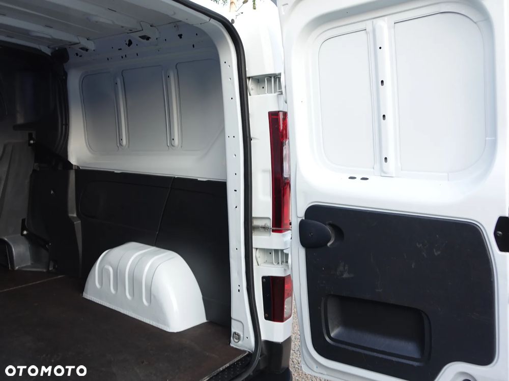 Renault Trafic 6-osobowy LONG brygadówka L2H1 - 17