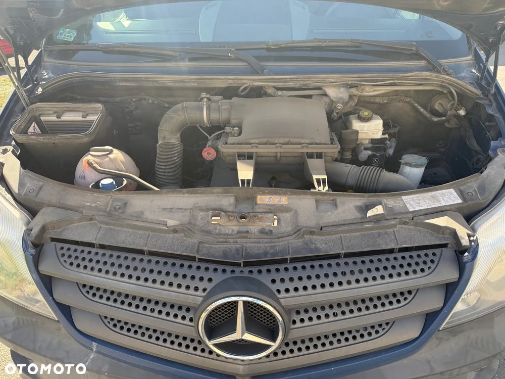 Mercedes-Benz Sprinter - 11